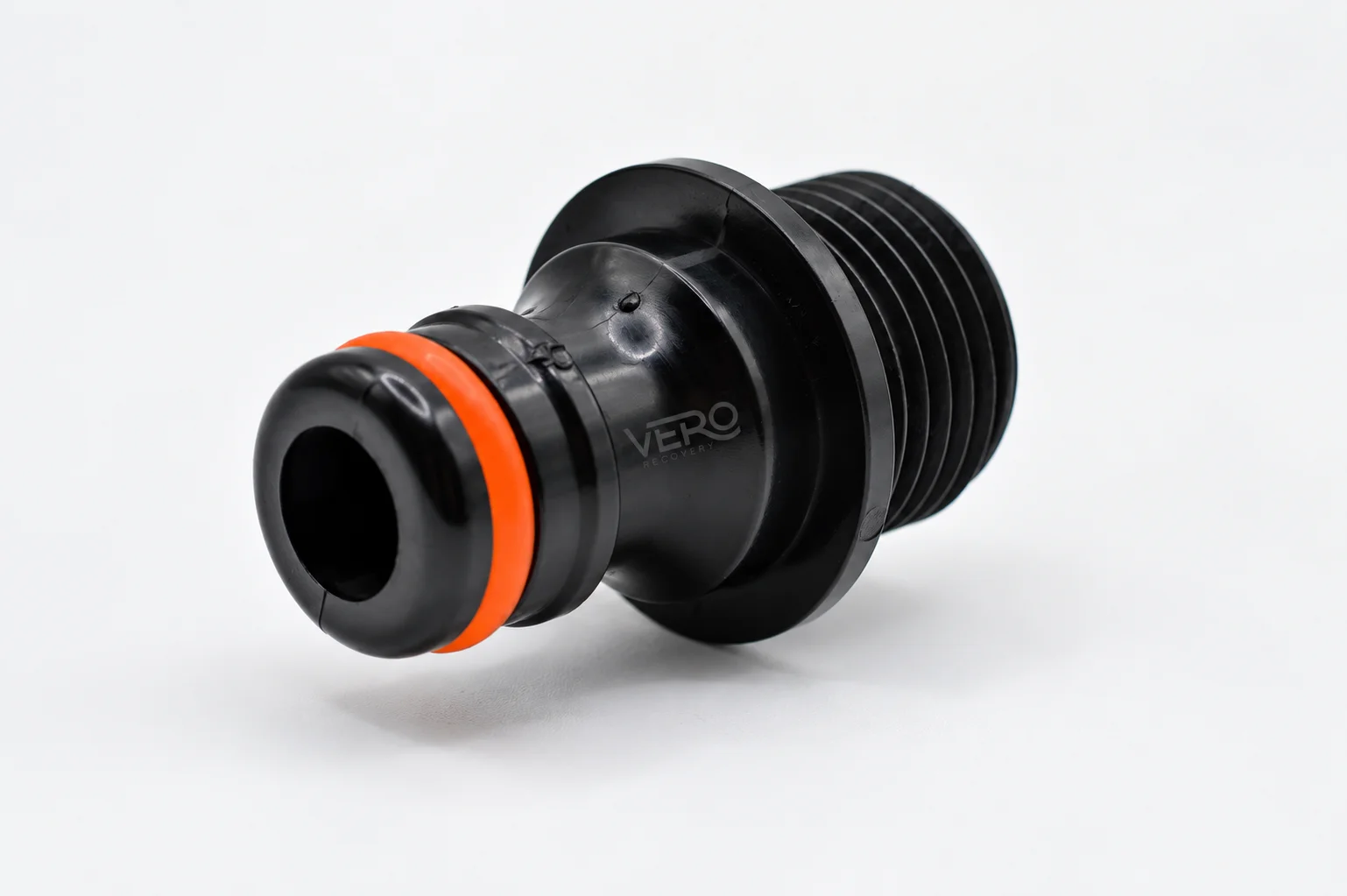 Vero Recovery Ice Bath Hose Connector - angled view showing both ends